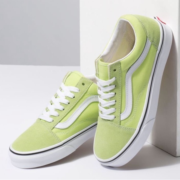 Vans Sharp Green Old Skool Classic Skate Shoes - Picture 1 of 14
